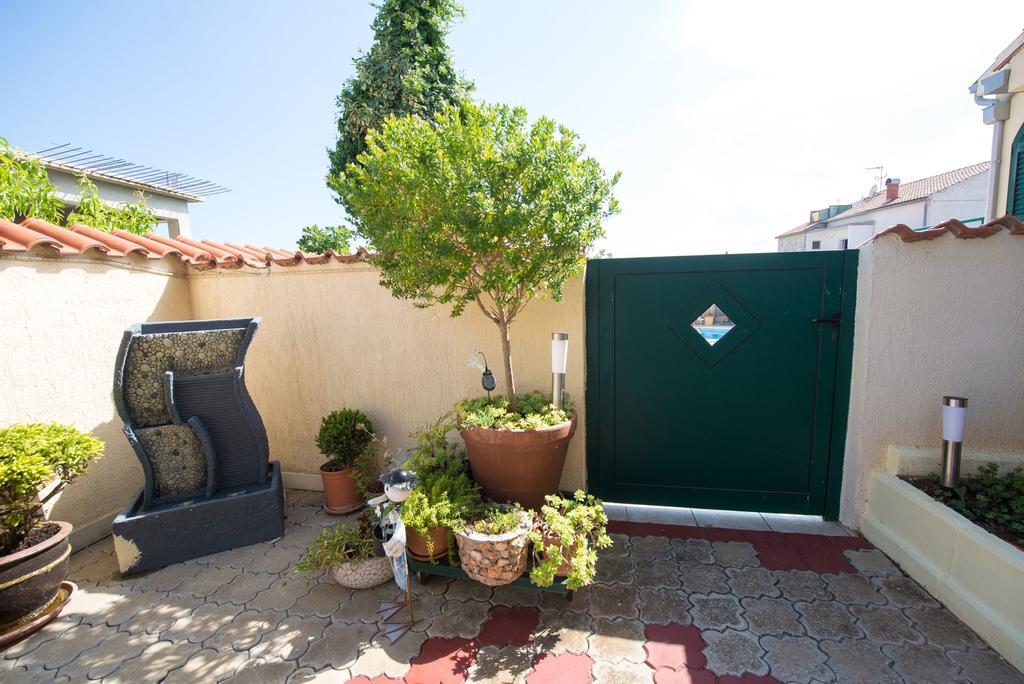 Apartments Marija Near Center Vodice Zewnętrze zdjęcie